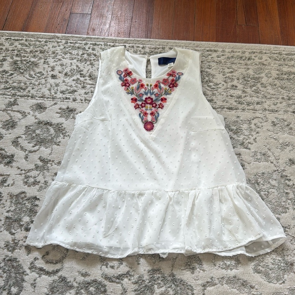 Blue Rain White Sleeveless Blouse with Floral Embroidery